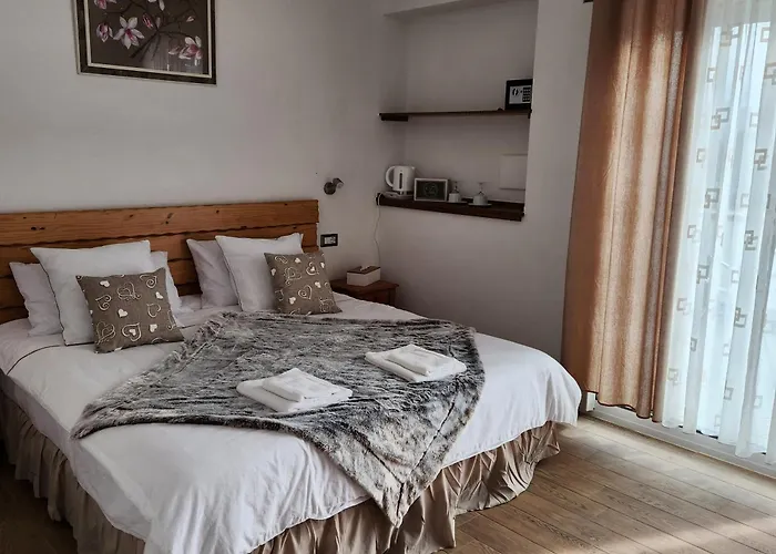 Iloghe Di Marras بيت ضيافة