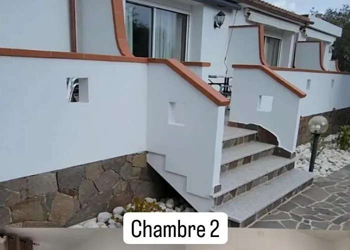 Iloghe Di Marras بيت ضيافة